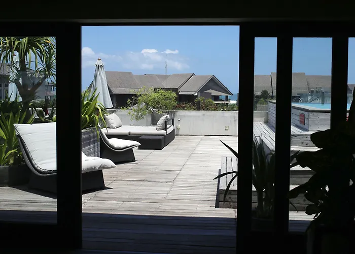 Surf Bali 4*