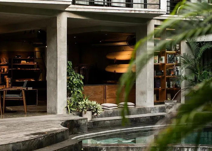 Surf Bali 4*
